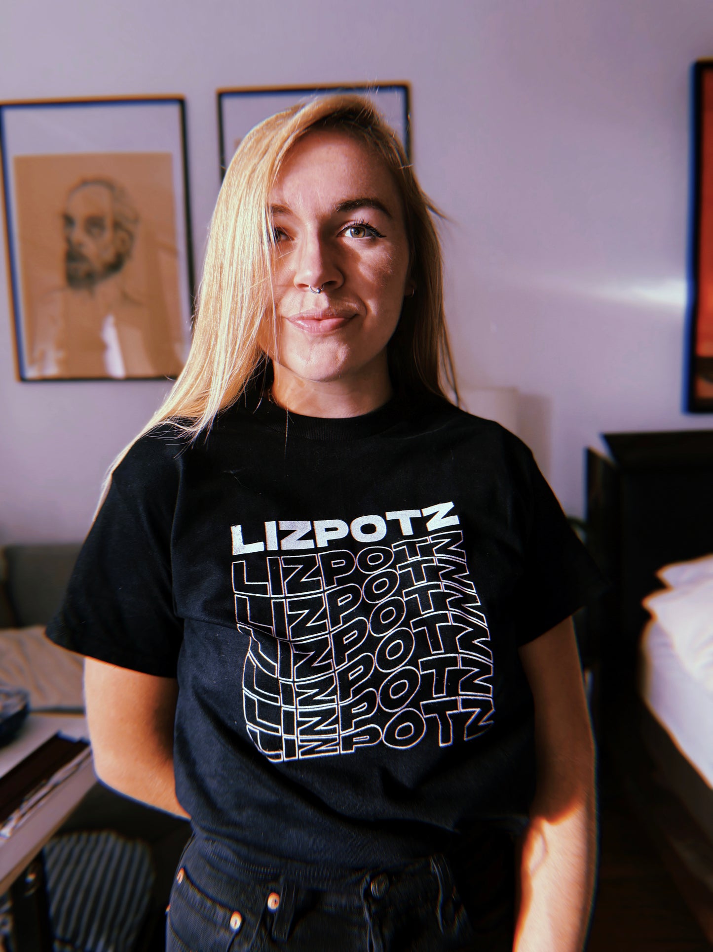 LIZPOTZ Black Screenprinted T-Shirt S-XLG
